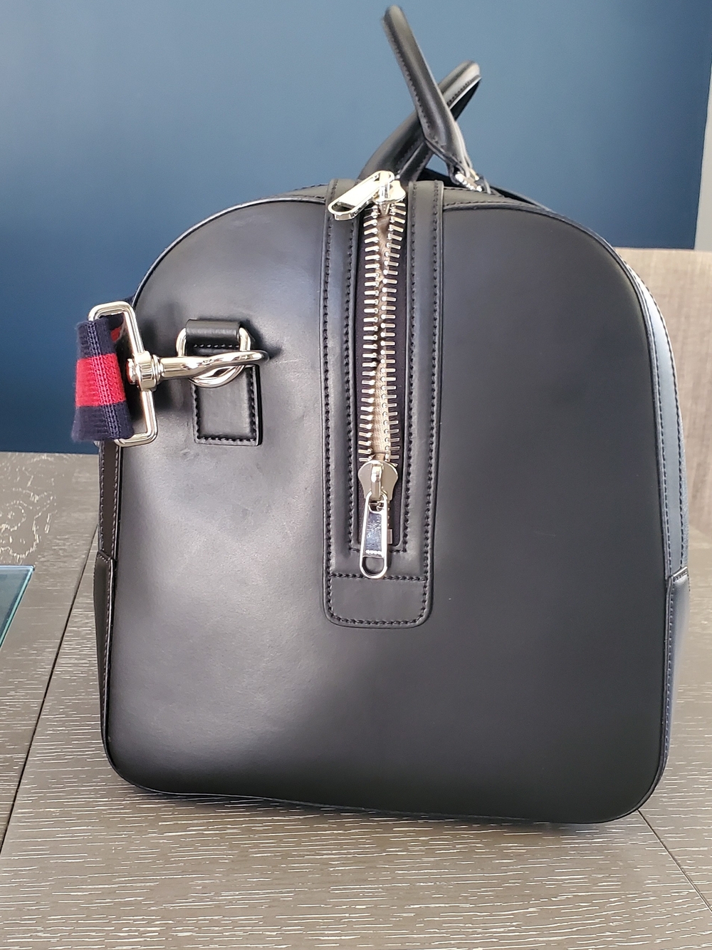 Gucci Black GG Supreme Duffel with Red and Blue Web Strap - Picture 4 of 12